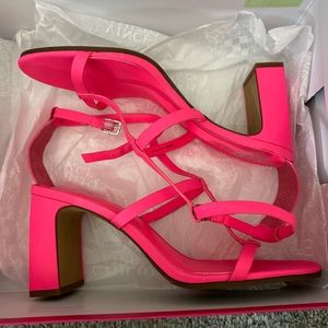 Brand NEW hot PINK Vince Camuto heels!